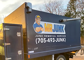 Mr. Junk - North Bay, ON Collecte des ordures - Job Site Image