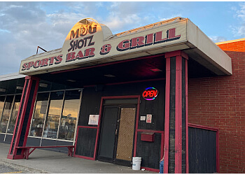 Calgary Bars Sportifs Mug Shotz Sports Bar & Grill