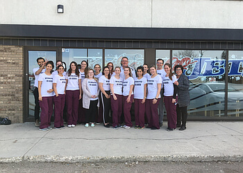 Winnipeg Dentistes Cosmétiques Dr. Murray Lushaw - VISTA PLACE DENTAL CENTRE