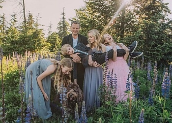 Vancouver babies and family photographer My City Photos