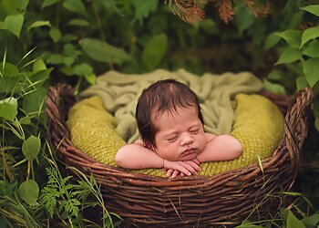 Surrey babies and family photographer My Newborn Beauty photography studio