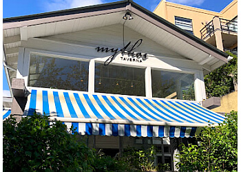 North Vancouver mediterranean restaurant Mythos Taverna
