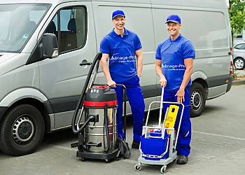 Ménage-Pro Montreal Ménage-Pro Montreal - Montreal, QC Services De Nettoyage Commercial - Commercial Cleaning Crew Image