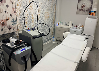 Najme Beauty & Skincare - Coquitlam, BC Med Spas - Treatment Room Image