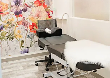 Natalie Maaden Boutique Med Spa - Guelph, ON Med Spas - Treatment Room Image