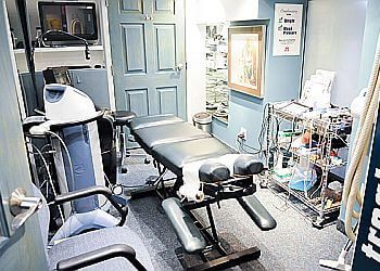 Toronto Podologues Nathee Selvendran, D.Ch - ACADEMY FOOT CLINIC AND ORTHOTICS