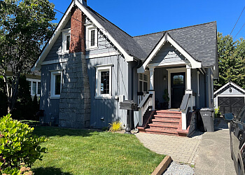 New Westminster window cleaner Nature's Window Cleaning & Property Services