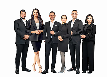 North Vancouver Agents Immobiliers Navid Hakimi Homes