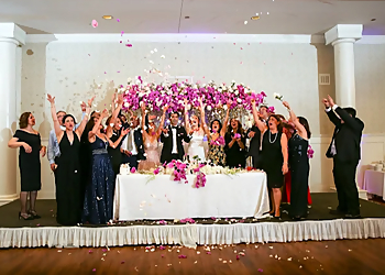 Nazbanoo Photo Studio - Richmond Hill, ON Wedding Photographers - Service Image