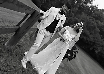 Nazila studio - Dollard des Ormeaux, QC Photographes De Mariage - Service Image