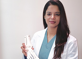 Neha Arora - MEDIFEET CLINIC & ORTHOTICS CENTRE Neha Arora - MEDIFEET CLINIC & ORTHOTICS CENTRE - Mississauga, ON Chiropodists - Medical Professional Image