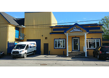 Gatineau dry cleaner Nettoyeur St-Louis Inc. image 1