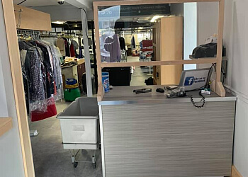 Gatineau dry cleaner Nettoyeur Villeneuve