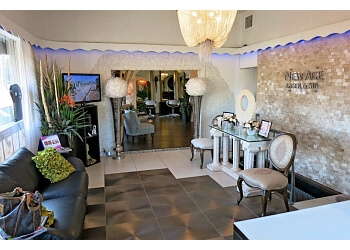 New Age Laser Clinic - Cambridge, ON Spa Médical - Interior Image