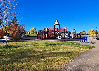 Nicholas Sheran Park - Lethbridge, AB Public Parks - playing area