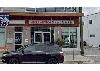 North Vancouver italian restaurant Nicli Antica Pizzeria