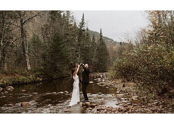 Newmarket wedding photographer Nicole Alex Photography