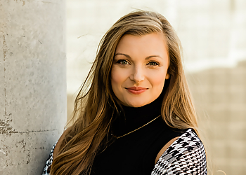 St Johns real estate agent Nicole Darbaz - DARBAZ REAL ESTATE GROUP
