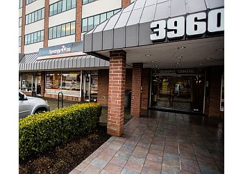 Victoria physical therapist Nicole Maunu, MPT BSc (Kin) - SYNERGY HEALTH CENTRE