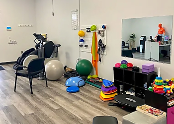 Nischay (Nick) Modi, PT, COMT - MM PHYSIO - Cambridge, ON Physical Therapists - Clinic Interior Image