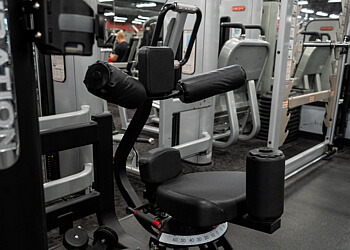 Kamloops gym No Limits Fitness & Hot Yoga