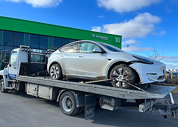 Richmond Hill Services De Remorquage  Norman Towing - Roadside Assistance