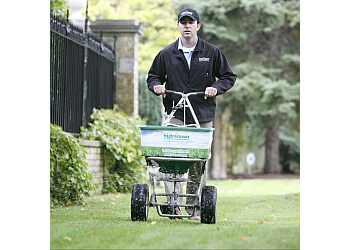Kelowna lawn care service Nutri-Lawn Okanagan