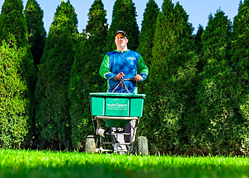 Nutri-Lawn-Okanagan Lawn Care - Kelowna, BC Lawn Care Services - Lawn Care Professional