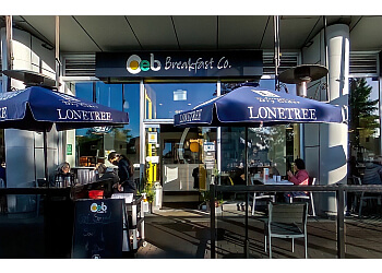 Vancouver Restaurant Servant le Petit-Déjeuner OEB Breakfast Co.