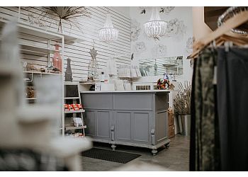 Maple Ridge gift shop Oak & Ivory Collective