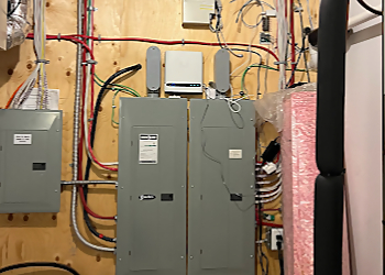 Oceanside Electrical Oceanside Electrical - Halifax, NS Électriciens - Tools and Equipment Image