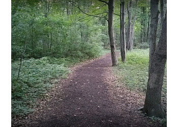 Windsor hiking trail Ojibway Prairie Provincial Nature Reserve