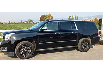 Kelowna limo service Okanagan Entertainment & Limousine