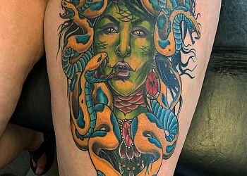 Moncton Salons de tatouage Okie Pokie Tattoo