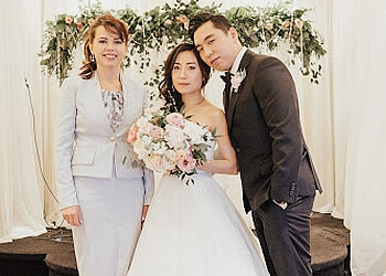 Vaughan wedding officiant Olesya Tsvok