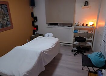 Gatineau massage therapy Om Massage Santé Holistique