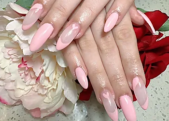 Ongles Jolly - Drummondville, QC Salons De Manucure - Nail Enhancements