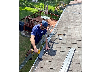 London gutter cleaner Ontario Shines Property Cleaning