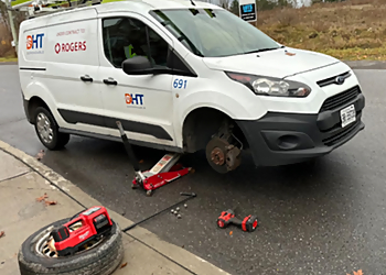 Ontario Towing - Ottawa, ON Towing Services - Tire Change Service Image
