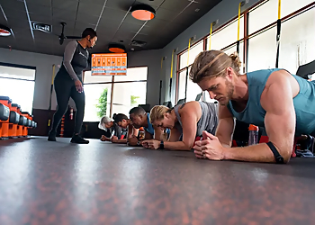 Orangetheory Fitness Pointe-Claire - Dollard des Ormeaux, QC Gymnases - Coaching Image