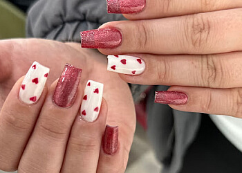 Calgary nail salon Organic Nail Lounge image 1