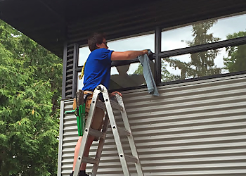 Ottawa Student Window - Ottawa, ON Gutter Cleaners - Field Work Image