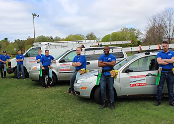 Ottawa Student Window Ottawa Student Window - Ottawa, ON Gutter Cleaners - Service Team Image