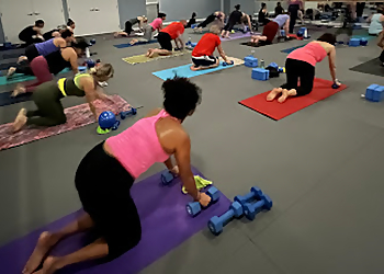Burlington yoga studio Oxygen Yoga & Fitness North Burlington