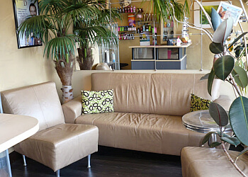 Hamilton tanning salon Paradise Tan