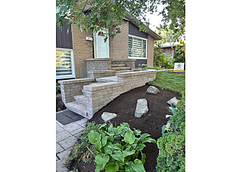 Dollard des Ormeaux lawn care service PJC Lawn & Snow - Paysagiste PJC Landscaping 