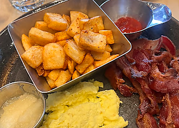 Calgary italian restaurant Pacini Calgary Northeast