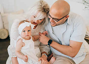 Paisley Lane Studio Sherwood Park babies and family photographer Paisley Lane Studio