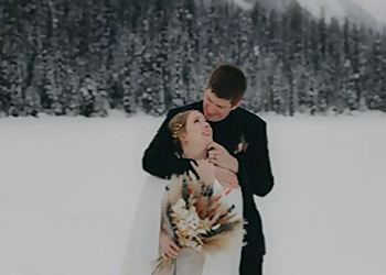 Pala's Photos & Kickassery - Kelowna, BC Photographes De Mariage - Service Image