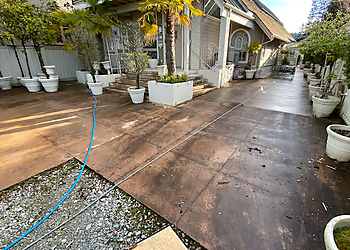 Maple Ridge gutter cleaner Panda Power Washing